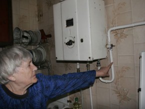 Чиновники Чернівецької мерії  дурять власників газових колонок двома роками відстрочки: натомість газівники запевняють, що відключення мають відбутися вже зараз