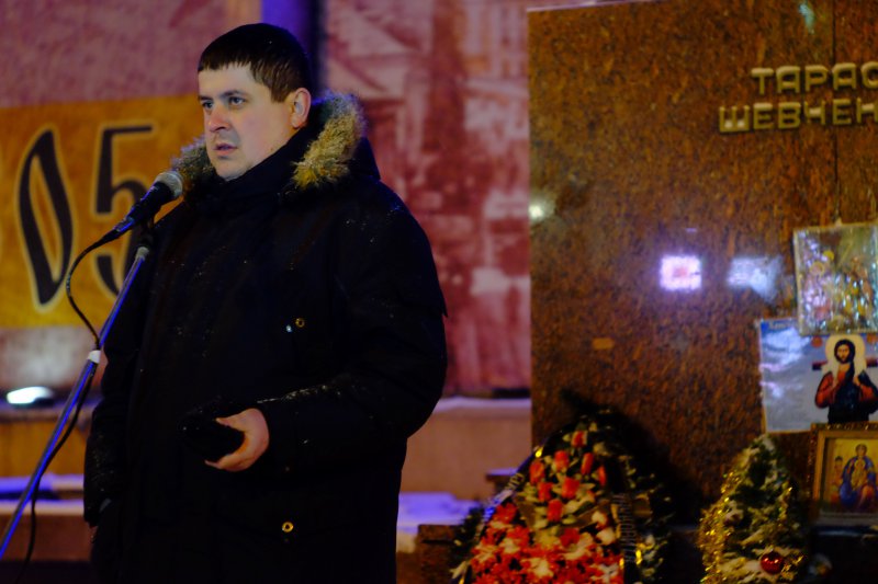 Нардеп Бурбак піде у люди будити 'приспану Папієвим Буковину'