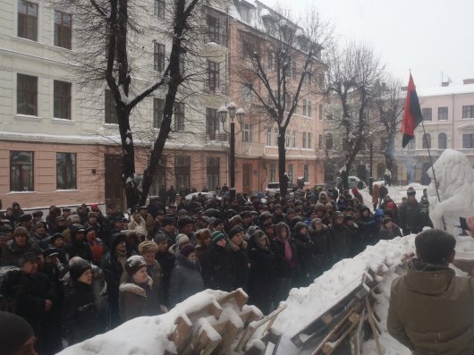 У неділю великий мітинг біля Будинку з левами