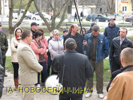 Як у Новоселиці голову суду і прокурора знімали