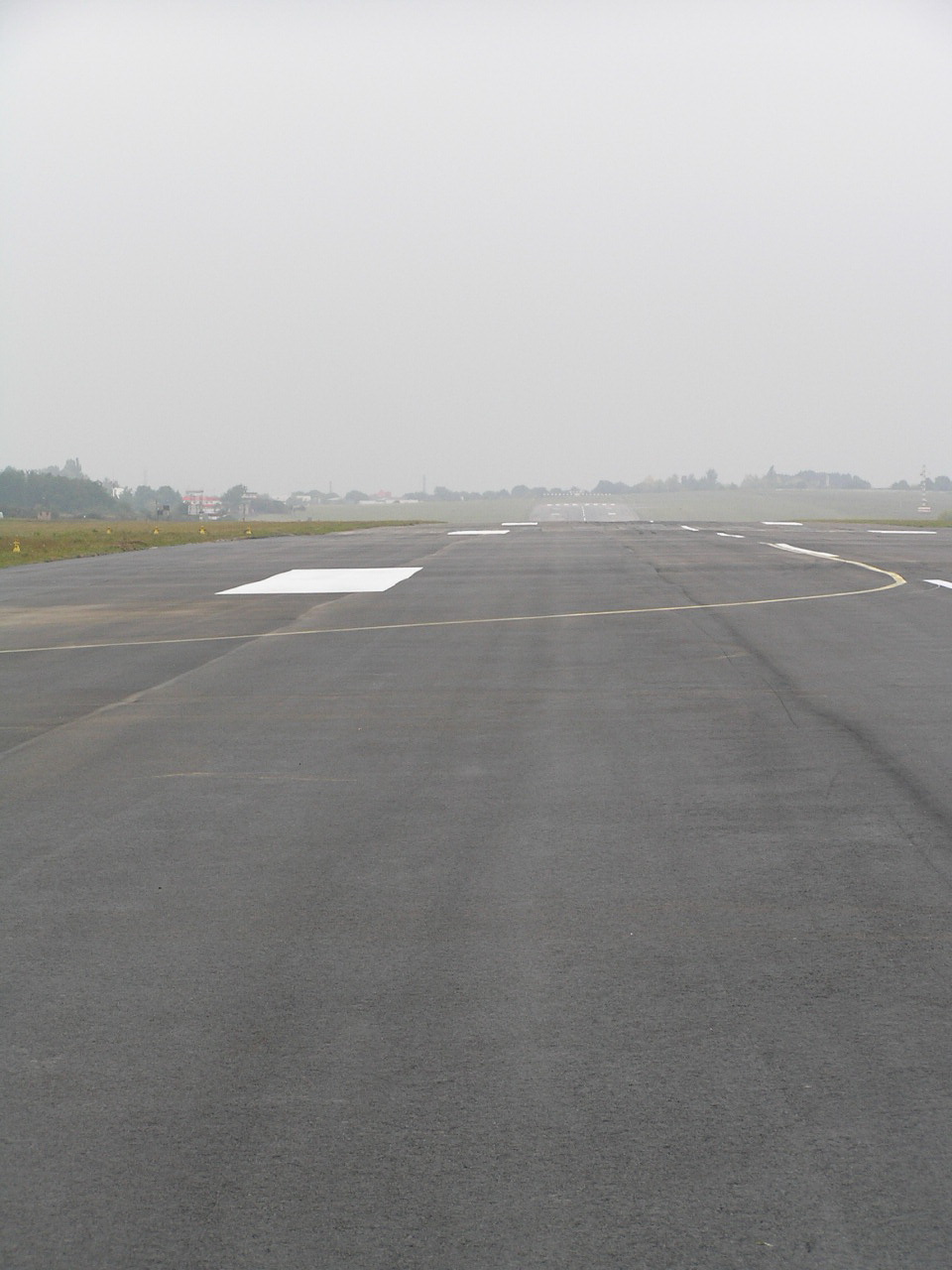 Злітно-посадкову смугу чернівецького аеропорту можуть передати в державну власність?