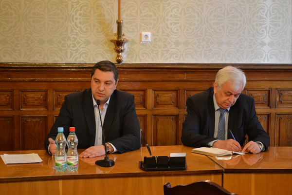 Гайничеру почув Мельничука, який хоче його переформатувати, і вже скликає позачергову сесію