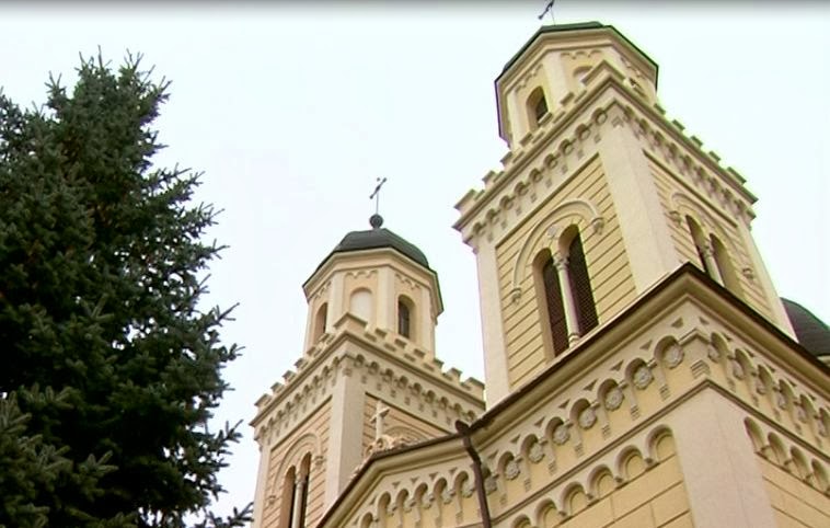 Церква Київського патріархату на Буковині передає військовим кошти, які жертвують люди у храмах