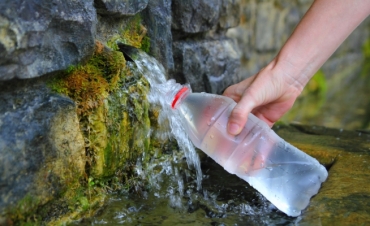 Чернівчани крадуть 30 відсотків води  - 'Чернівціводоканал' підняв ціни 