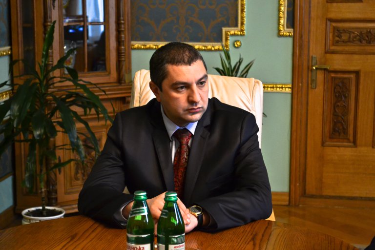 Добровольський має багато питань до Ванзуряка, підлеглі якого застосовують адмінресурс (+відео)