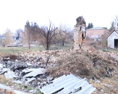 Журналісти Чернівецької держтелерадіокомпанії на власні очі побачили зруйновану Луганщину