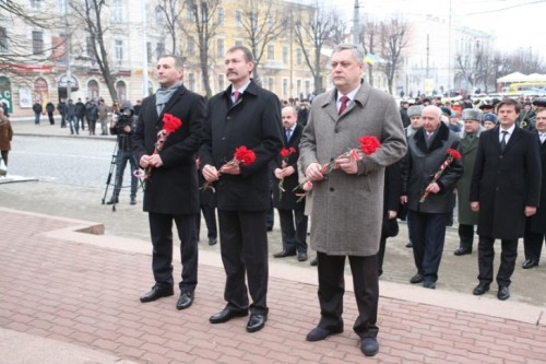 У Чернівецькій обласній раді немає голосів ні для Маніліча, ні для Папієва 