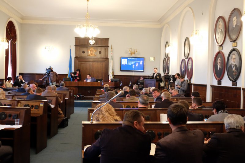 Найбільші 'прогульники' сесій міськради - депутати Клим, Ленігевич і Колосюк