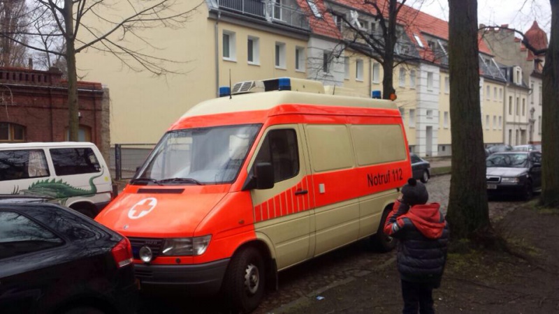 У волонтерів з Буковини на кордоні арештували 'швидкі', які мали їхати в АТО