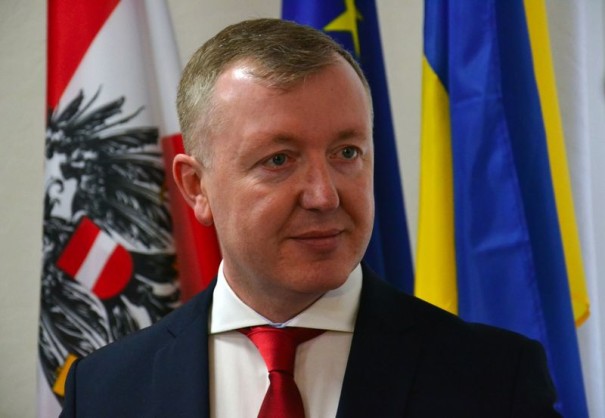 Осачук більше не охоронятиме культурну спадщину Чернівців