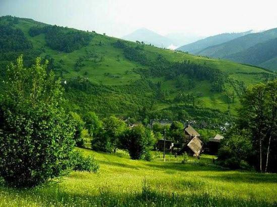 На Буковині видали путівник “Дива природи Гуцульського краю”