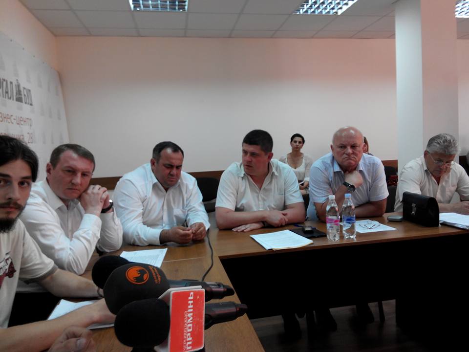 Нардеп Бурбак задоволений, що його контролюють