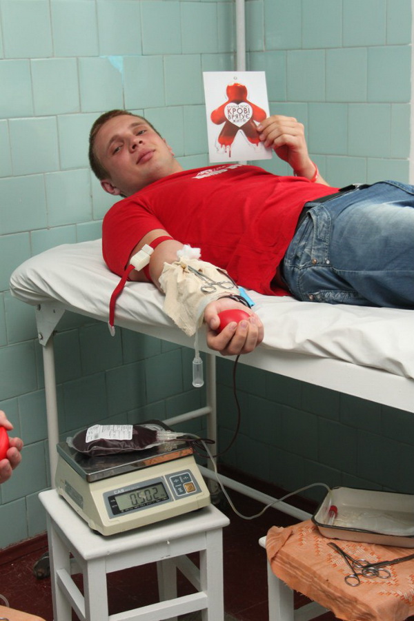Студенти Буковинського державного медичного університету здали 15 літрів крові