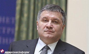 Аваков заборонив міліції відловлювати призовників