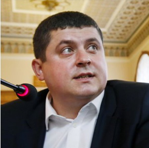 Наступне голосування за зміни до Конституції відбудеться після напрацювання низки законопроектів  — Бурбак