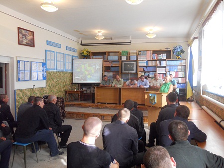 Для засуджених-учнів у Сокирянській виправній колонії теж пролунав шкільний дзвінок