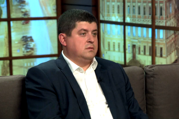 Максим Бурбак розповів про  запрошення 'на каву' до Михайла Папієва