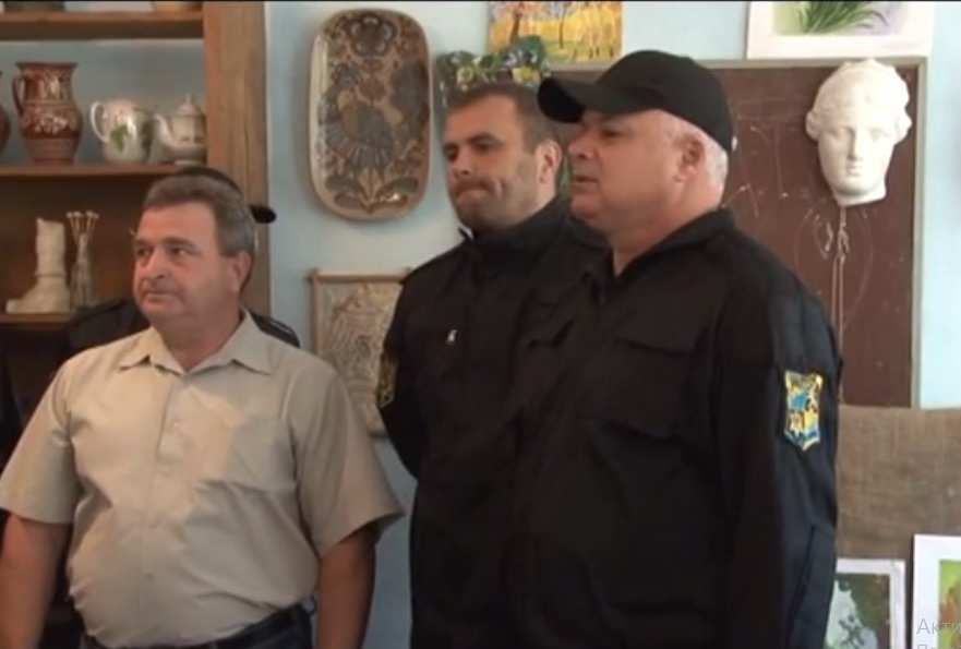 'Золоті Леви Чорної Сотні' взяли під захист дитячу школу мистецтв у Заставні, яку хочуть виселити  