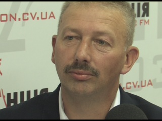 Регіонали Папієв  і Галиць навчили 'свободівця' Мельничука дисципліні