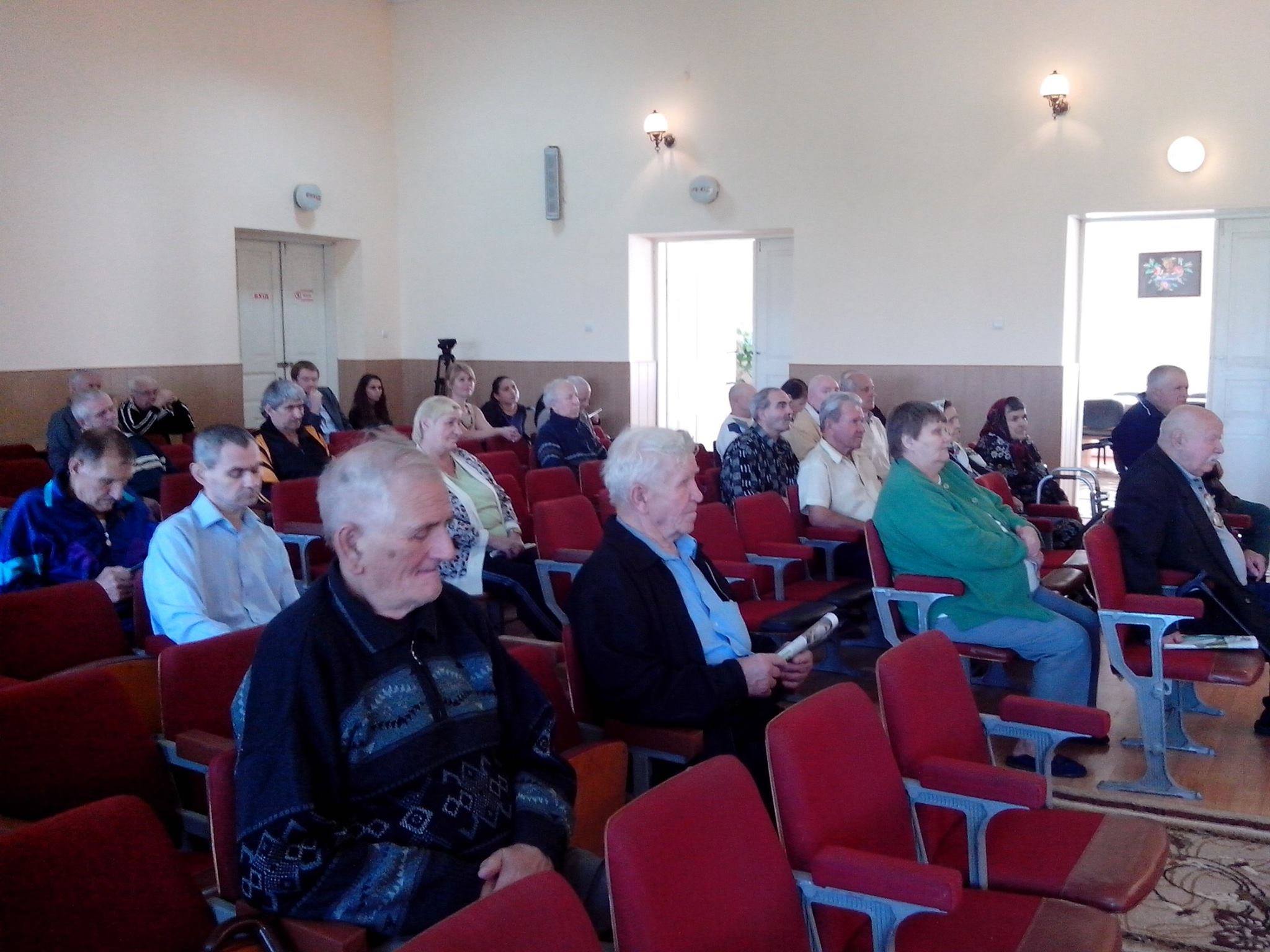 Чернівецький УКРОП поділився увагою з людьми похилого віку 