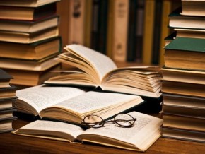 Сьогодні у Чернівцях презентують бібліотеку Аркадія Жуковського