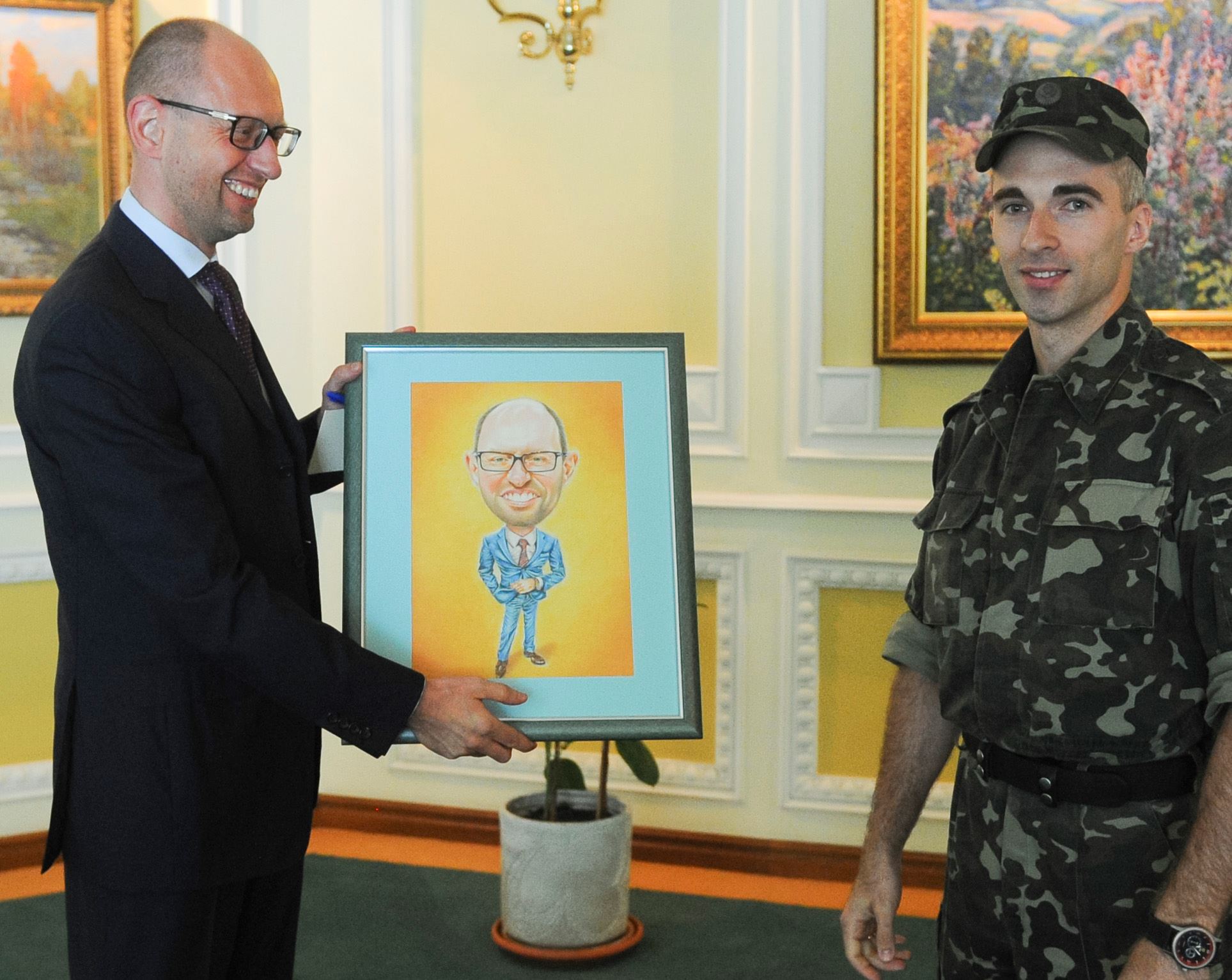 Чернівецька ОДА почала акредитацію журналістів на візит прем’єр-міністра України Яценюка