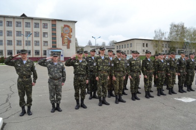 Чернівецький військкомат продовжує набір контрактників  