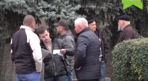 Голові Сокирянської райради Козаку ще треба порадитися, аби  виконати рішення суду (відео)