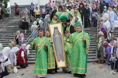 До Чернівців привезуть  ікону та мощі святого Меркурія 