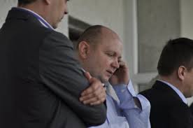 Нардеп Бурбак рекомендує Василю Продану радитися з дружиною, коли він жонглює фактами, бо вона краще розбирається в економіці 