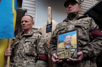 У Чернівцях попрощалися із загиблим у зоні АТО воїном (ФОТО)