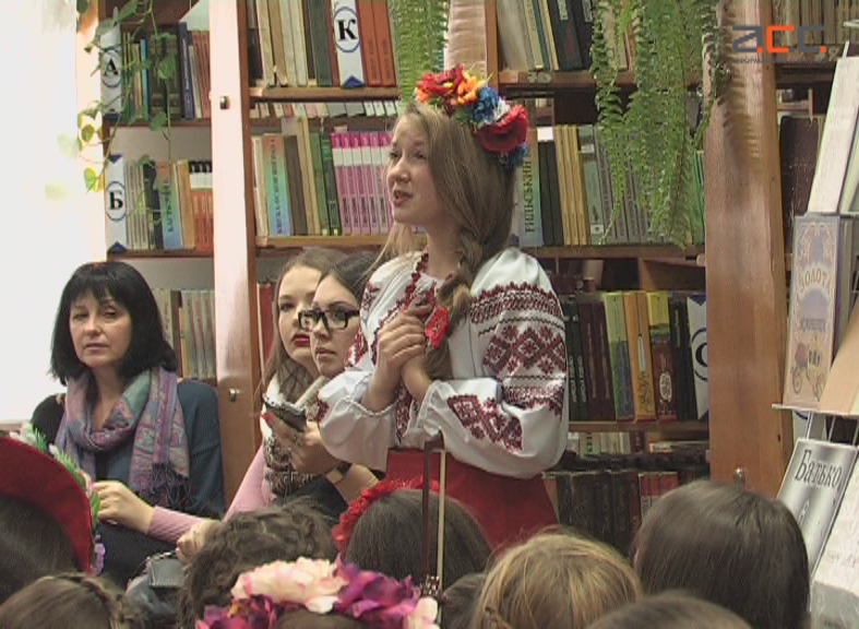 В Чернівцях за підтримки Михайла Павлюка визначали кращого читця