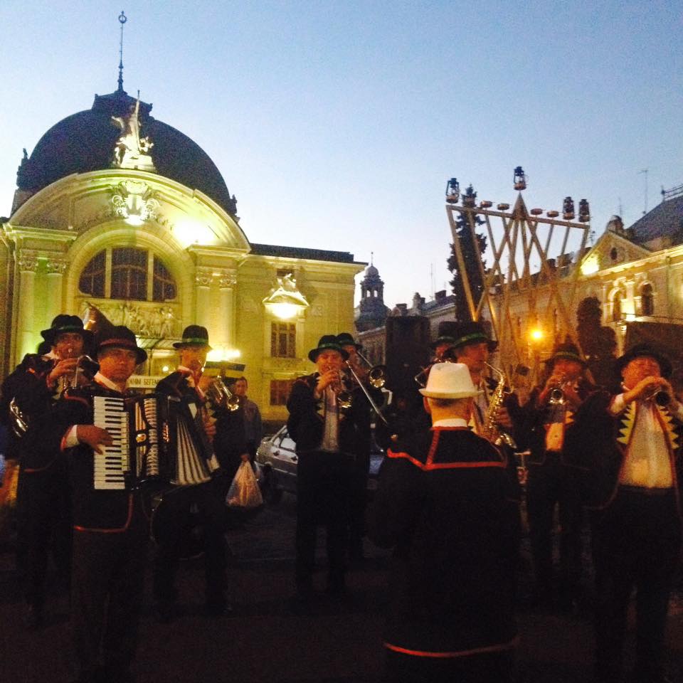 У Чернівцях почали святкувати Хануку