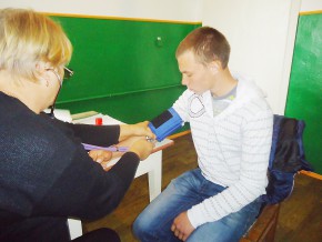 Молодих буковинців закликають до військкоматів