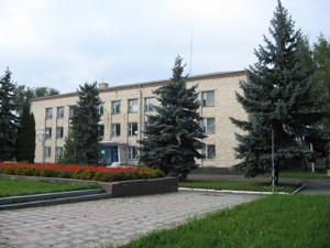 В Хотинській РДА заспокоїли: ніхто Хотинський район не доєднує до Кельменецького