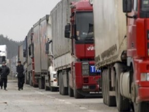 Перед пунктом пропуску «Порубне» й надалі фіксується накопичення вантажних автівок