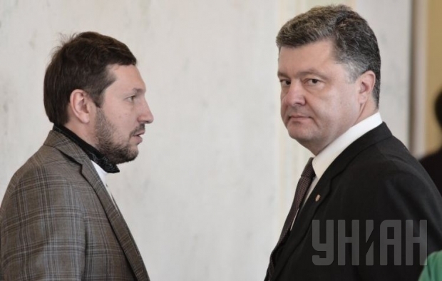 У Берегометі понад 100 людей перекрили вулиці - вимагають перенести мобільну вишку