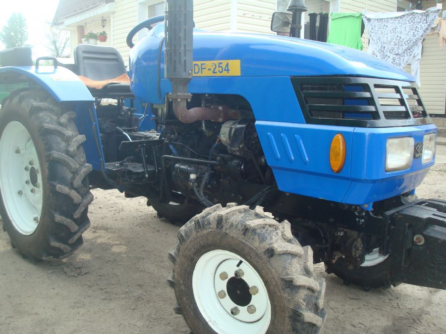 У заступника голови Чернівецької обласної ради є міні-трактор  Dongfeng