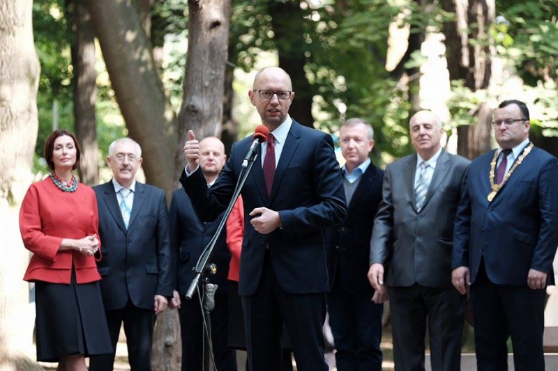 'Яценюк  –  чернівчанин і завжди це пам'ятає', - голова фракції «Народного фронту» у Верховній Раді України