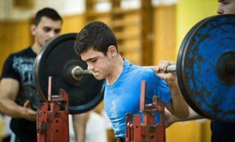 Лідер місцевого «Авто-майдану» Сергій Качмарський закликає меценатів допомогти юному спортсмену