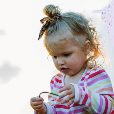 Допоможіть  дворічній Наталочці уникнути глухоти і німоти на все життя