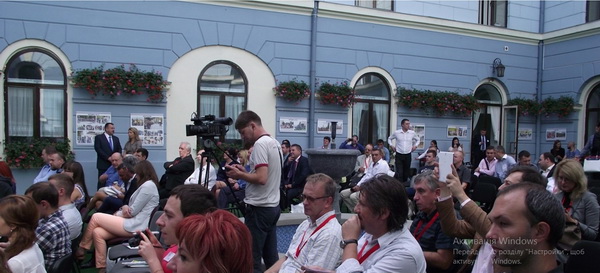 Бізнесменів Чернівців та Румунії чекають завтра в Ратуші на Міжнародній бізнес-конференції 'Чернівці-2016'