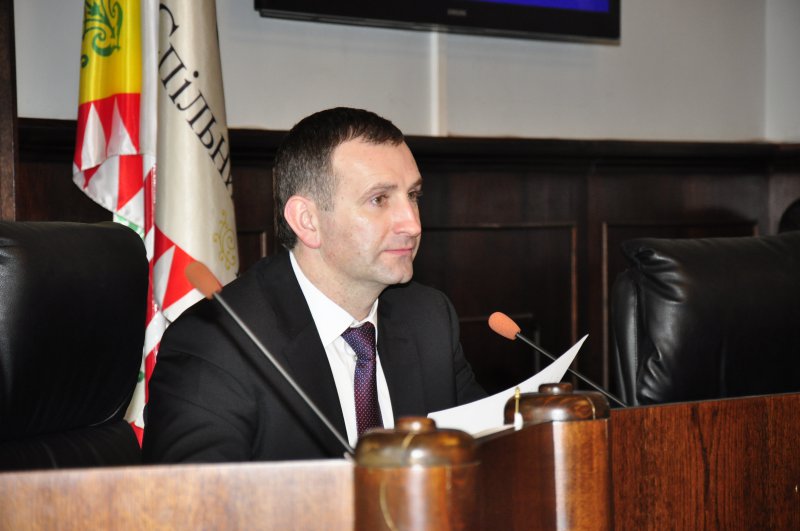 Хорошковський дав зрозуміти, що допомагатиме Чернівцям, тільки якщо Михайлішин збереже за собою більшість у міськраді?