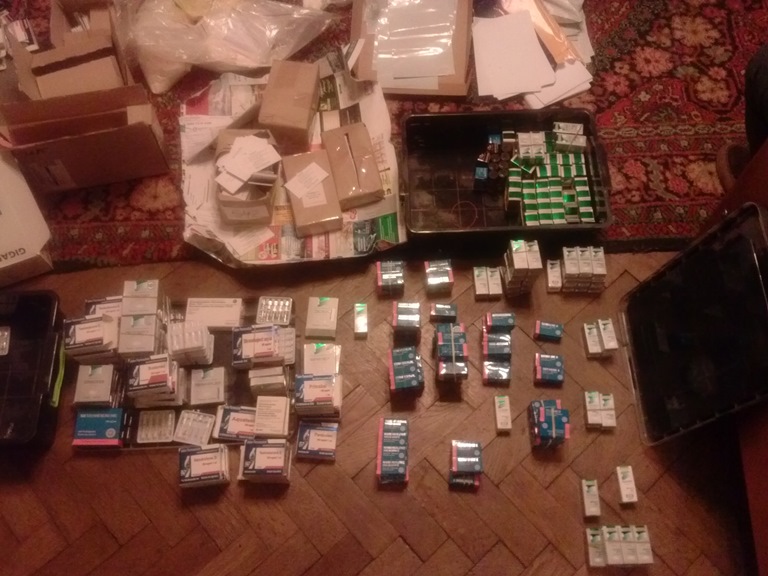 У Чернівцях за матеріалами СБУ засудили контрабандистів ліків