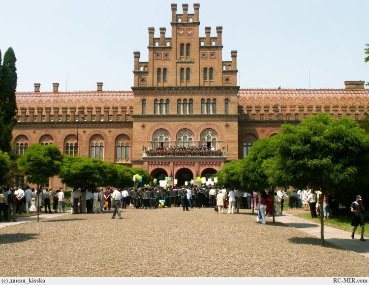 Университету вручили государственные акты на объект мирового культурного наследия, внесенный в список ЮНЕСКО