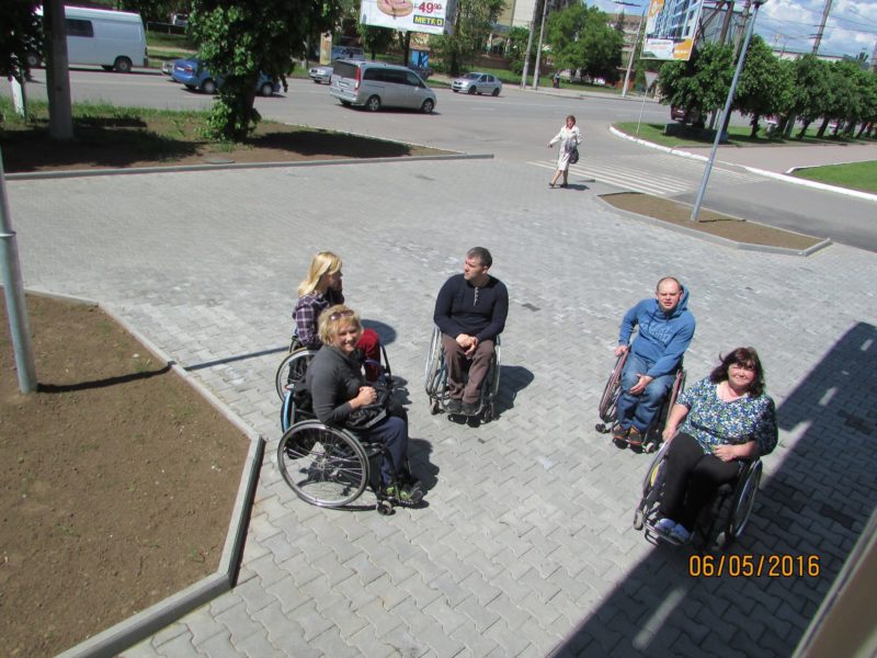 Люди з інвалідністю скаржаться на нововідкритий спортивний комплекс