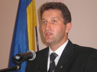 Буковина отримала нового начальника фіскальної служби: Сеничак обіцяє судитися за право служити Українському народу