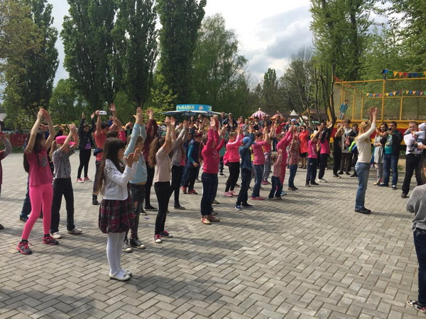 Активісти БПП-Солідарність подарують дітям мрії