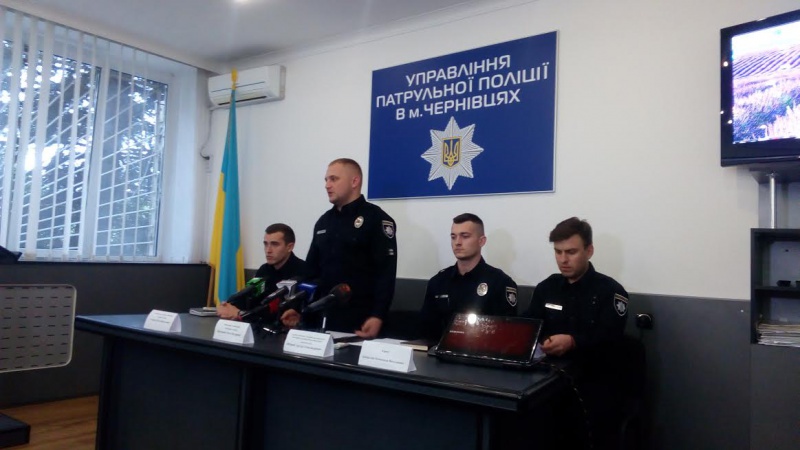 'Водій відмовлявся зупинити мотоцикл на наше прохання': у поліції розповіли подробиці смертельної ДТП у Чернівцях (ВІДЕО)