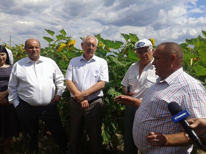 Іван Мунтян здійснив об’їзд сільськогосподарських підприємств та об’єктів соціальної інфраструктури Сокирянщини